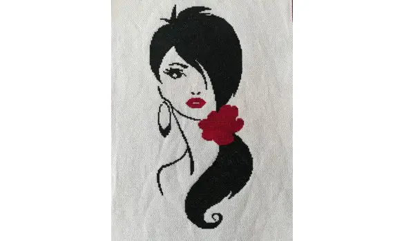 Dame à la rose fiche