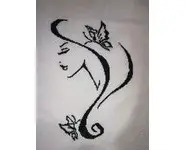 Dame au papillon fiche